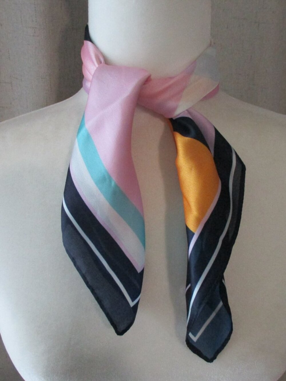 Vintage 1980s stripe scarf